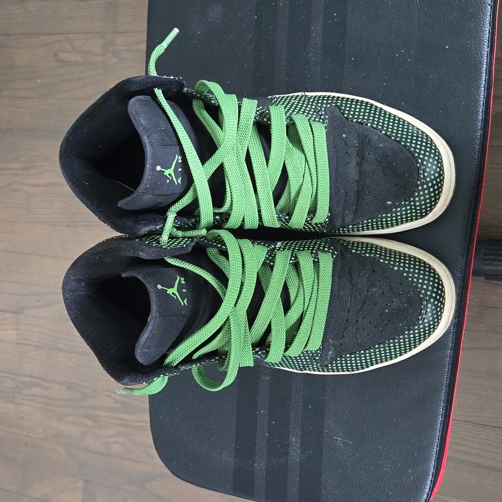 Men's Air Jordan sneakers
